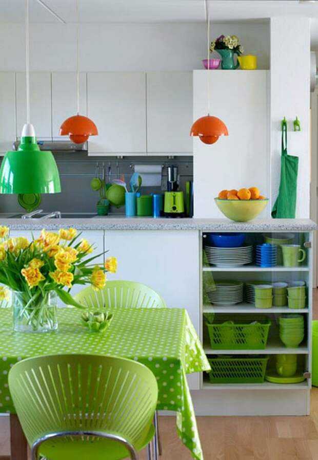 Кухня в фиолетовом, лиловом и сиреневом: сочетание цветов кухонного гарнитура
 - 28 фото