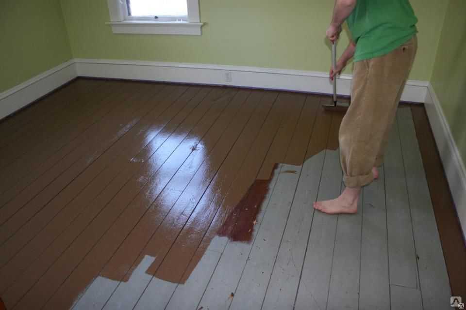 Чем покрасить деревянный пол в доме или на улице Выбор краски Какие подготовительные работы нужны и как проводится окраска