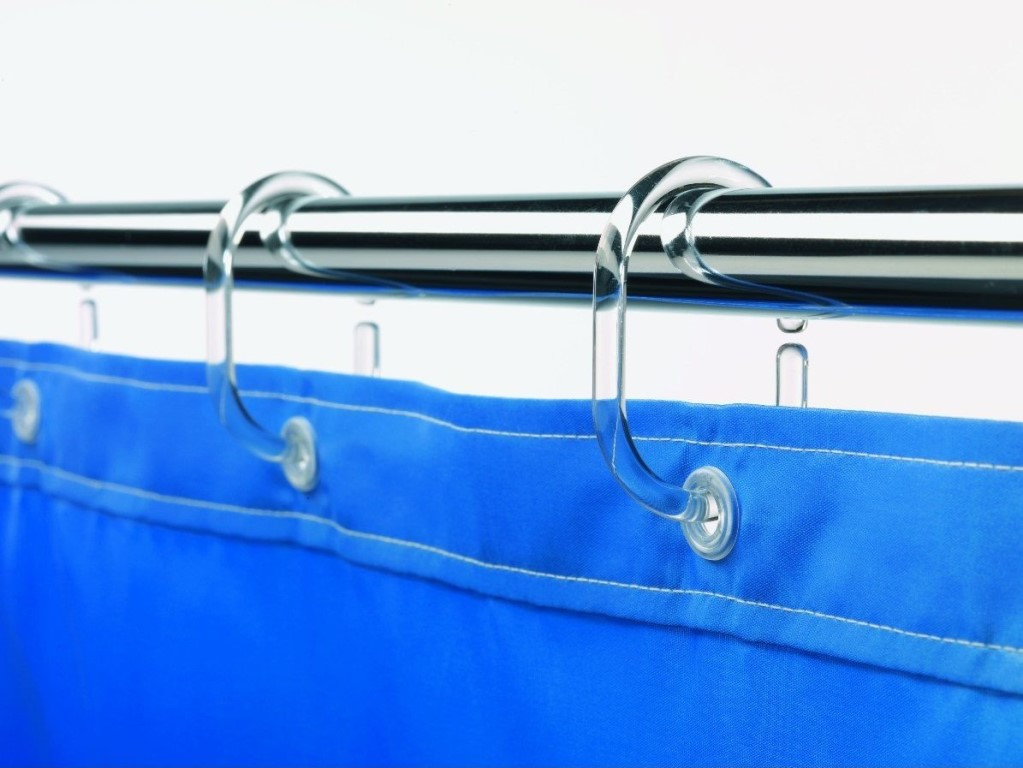 Пластиковая шторка для ванной - виды раздвижных и обычных конструкций