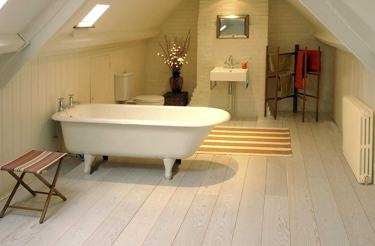 Правильно сделанная ванная комната в деревянном доме - дело непростое Использовать надо специальные влагостойкие материалы и строго следовать технологии