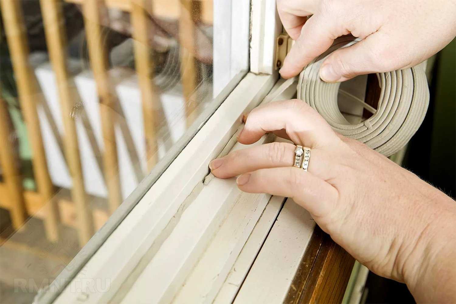 Как утеплить деревянные окна на зиму проверенные способы