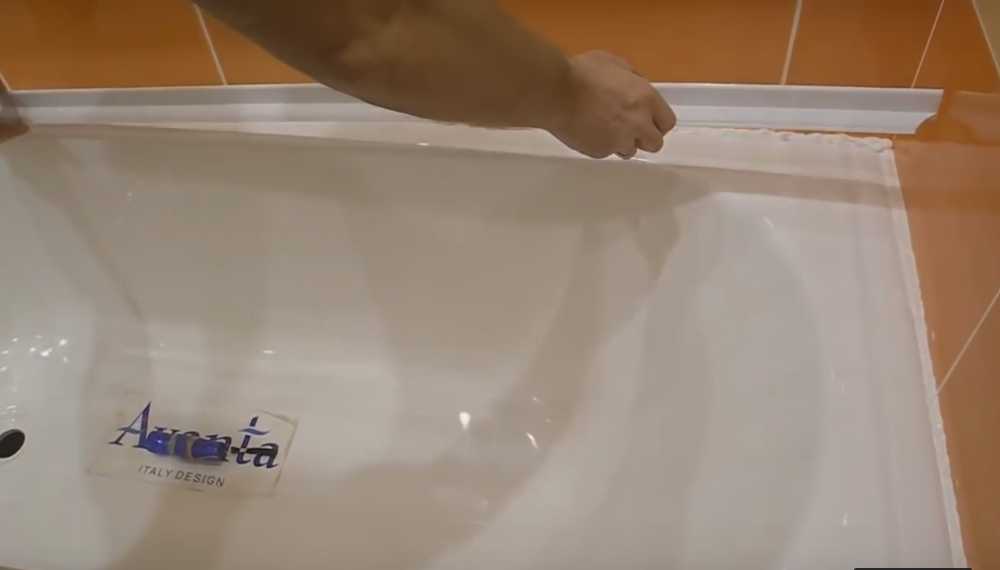 Монтаж керамического бордюра для ванной