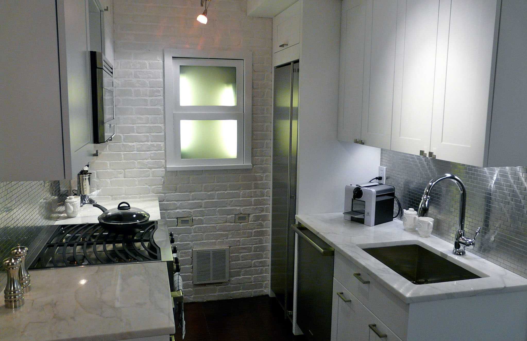 Встроенная кухня 35+ фото: гарнитур с техникой, дизайн бюджетных вариантов | дизайн и фото
