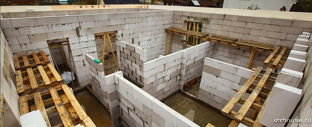 Как построить дом из твинблока?