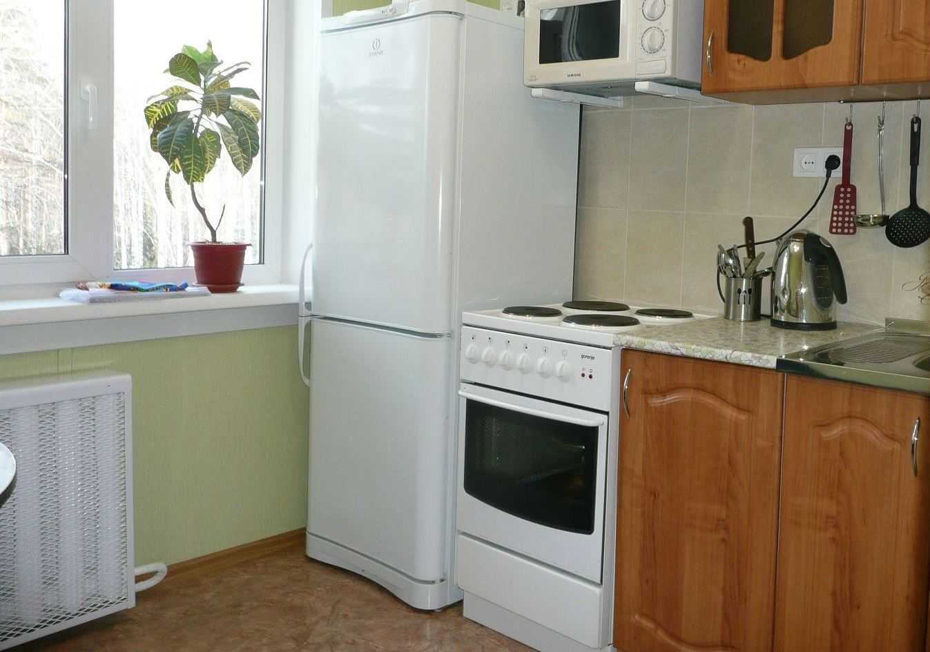 Можно ли холодильник ставить рядом с газовым котлом
главная
