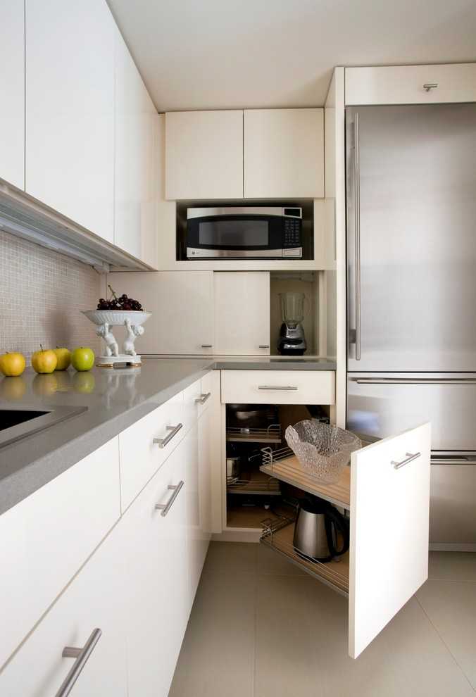 Куда поставить холодильник в маленькой кухне (+42 фото-ответов)