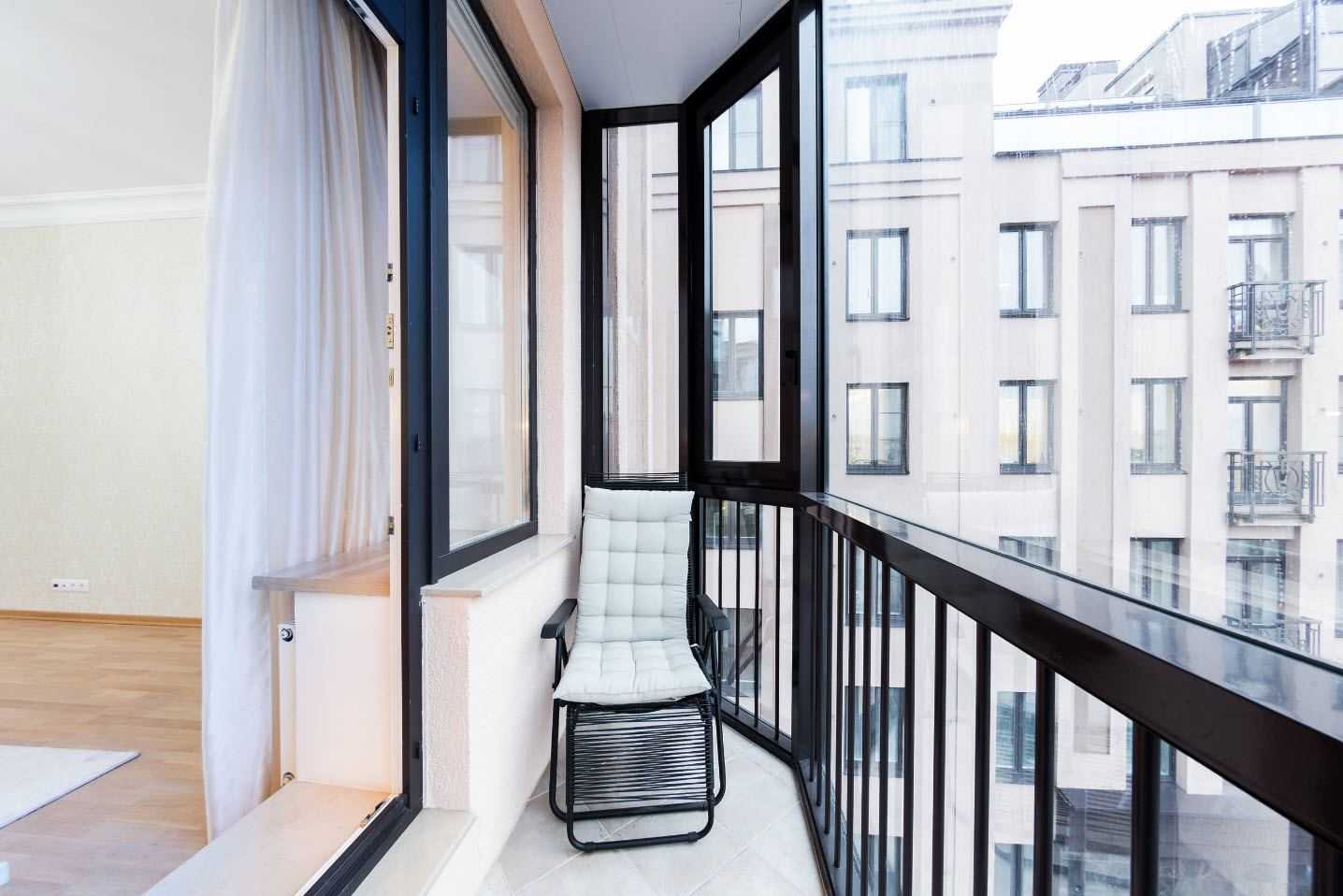 Панорамный балкон - 85 фото уютных сочетаний и современных вариантов остекления лоджий