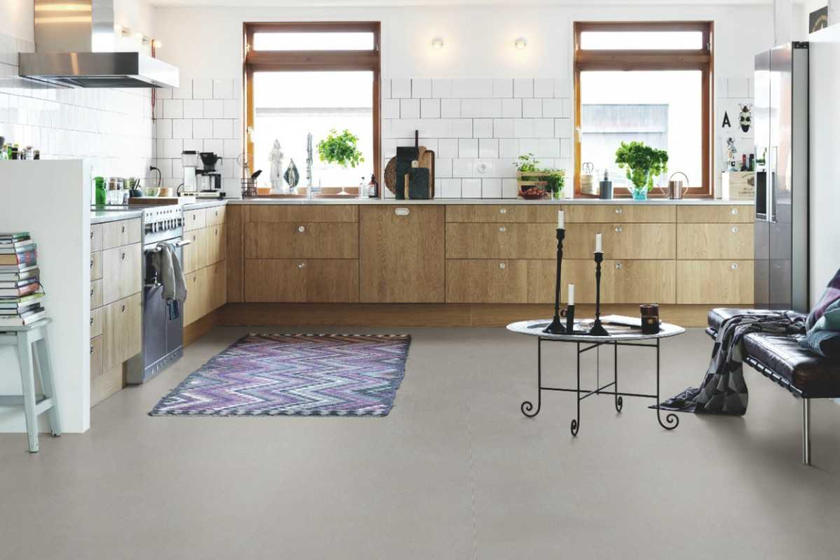Кафель на кухню на пол и стену, дизайн и цвет маленькой плитки 
 - 24 фото